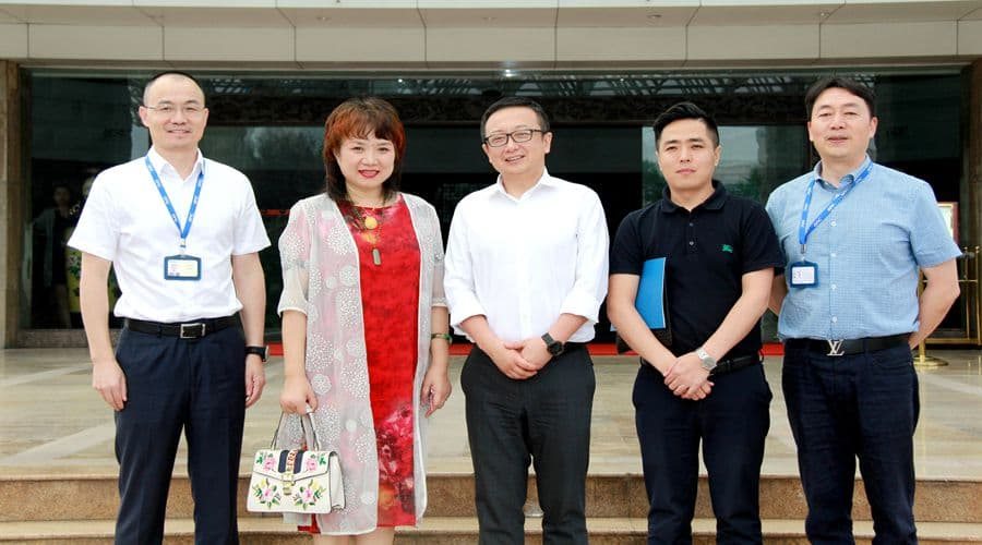 老朋友 新高度——科盟医药董事长刘亚蜀女士莅临来利国际AG旗舰厅药业共论发展新思路