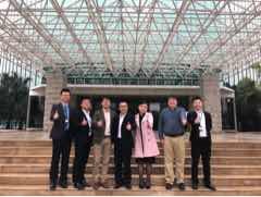 【企业新闻】健客网副总裁朱姗、淡蓝公益大健康事业部总监薛珲一行莅临来利国际AG旗舰厅药业调研、交流